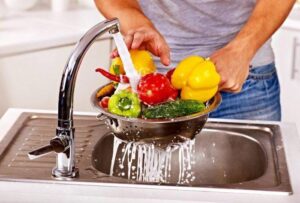 air bersih untuk mencuci buah dan sayur